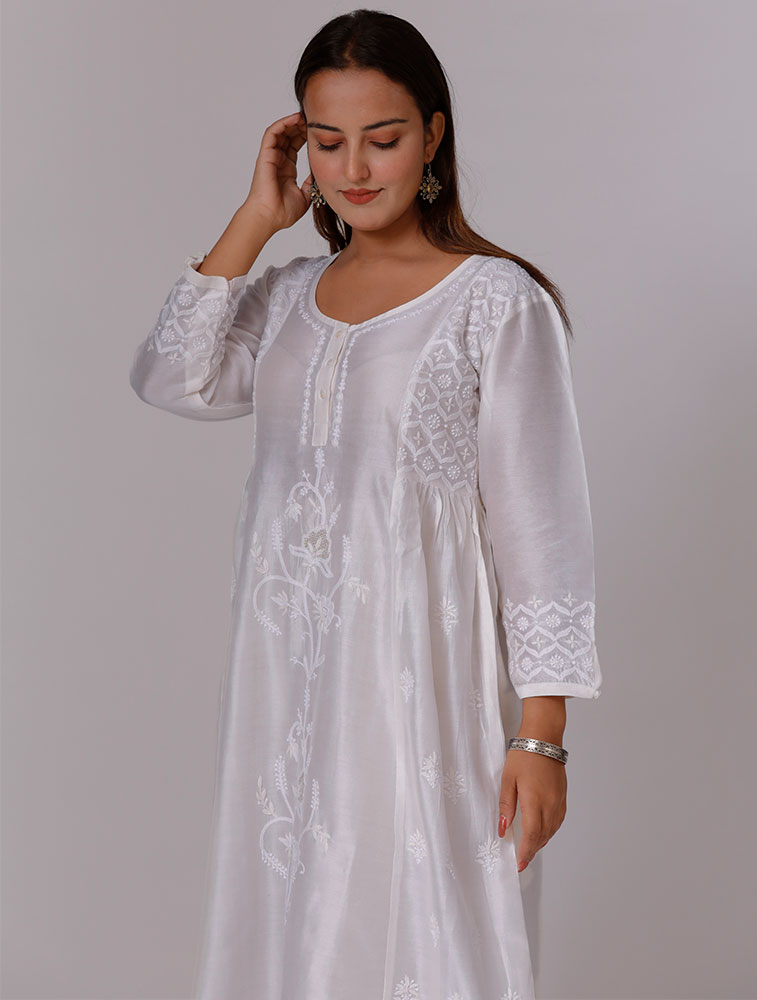 Cream Chanderi Kurta With Hand Embroidered Chikankari Back Image